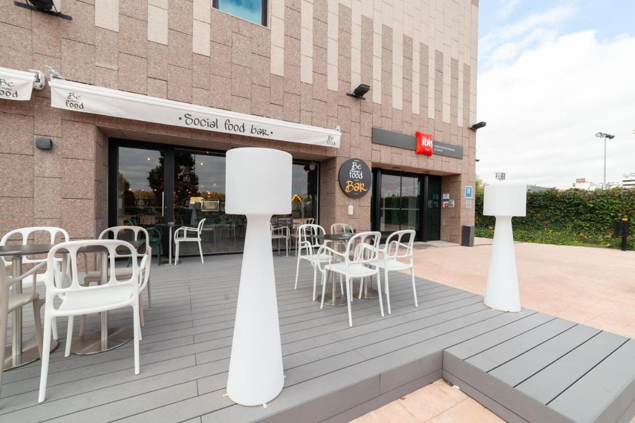 Ibis Alcala De Henares La Garena Hotel Exterior photo