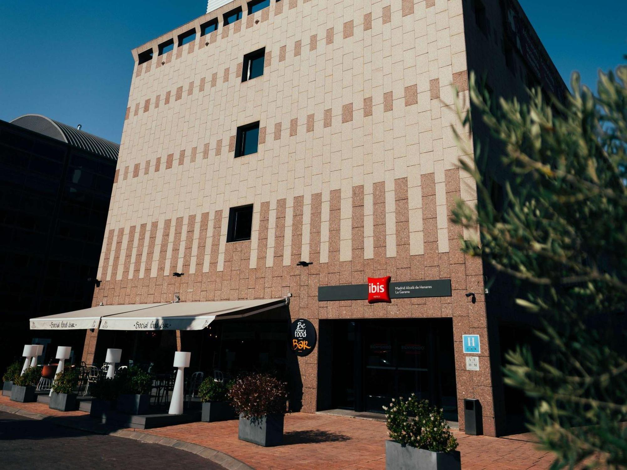 Ibis Alcala De Henares La Garena Hotel Exterior photo